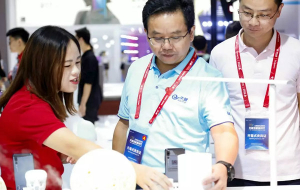 華為智能家居講解現(xiàn)場