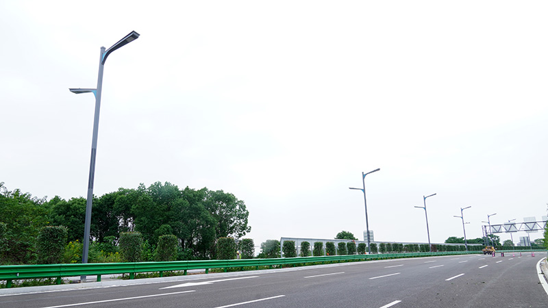 金義中央大道通車(chē),三思智慧綜合桿,道路照明系統(tǒng)方案,點(diǎn)亮23公里智慧公路