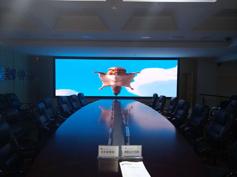 小間距LED顯示屏,突破邊界,創(chuàng)造無(wú)限可能