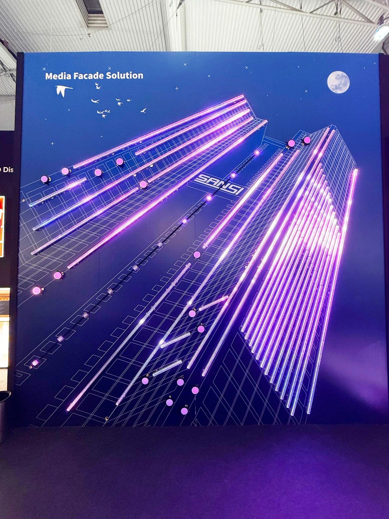 三思閃耀I(xiàn)SE,2025巴塞羅那之約,引領(lǐng)視聽新時(shí)代