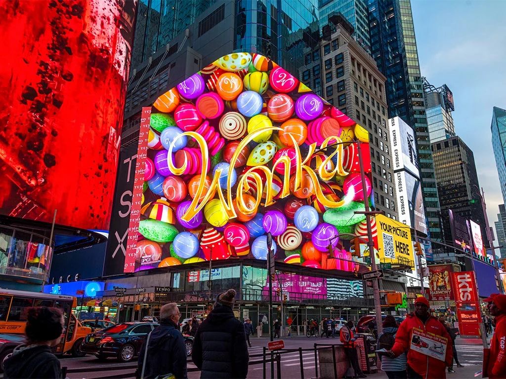 視覺革新,商圈煥新,8K,超高清,戶外廣告屏,引領(lǐng)體驗(yàn)升級(jí)