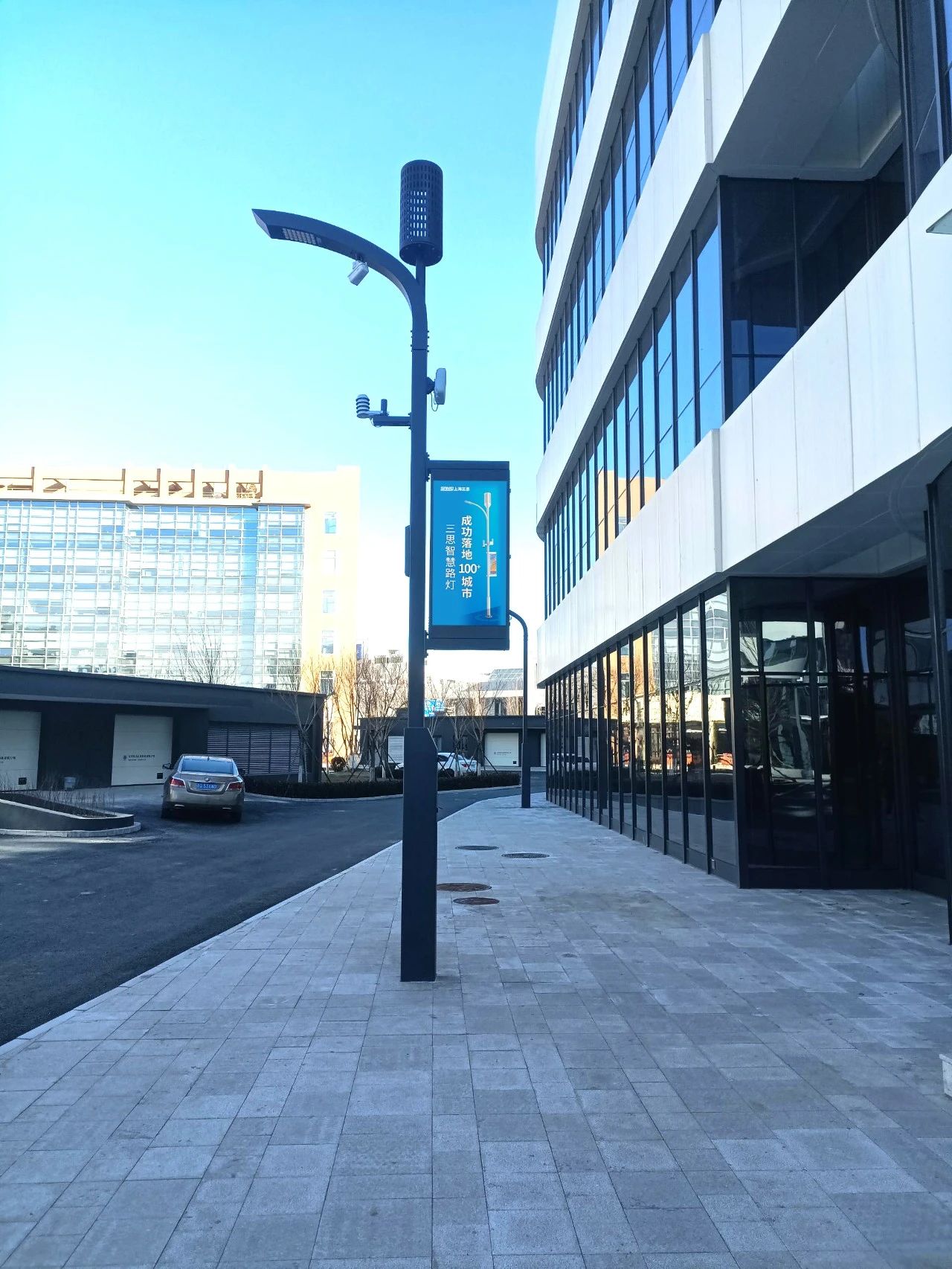 雙面燈桿屏,進(jìn)駐,智慧街區(qū),支持遠(yuǎn)程,信息發(fā)布?